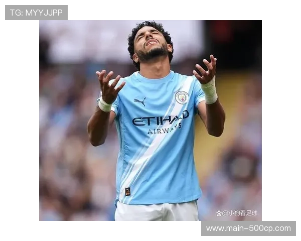 狼队反击中柱,马尔穆什挑球过人低射险破门